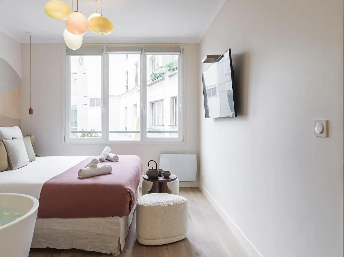 Ms Champs Elysees Avenue Paris Apartment