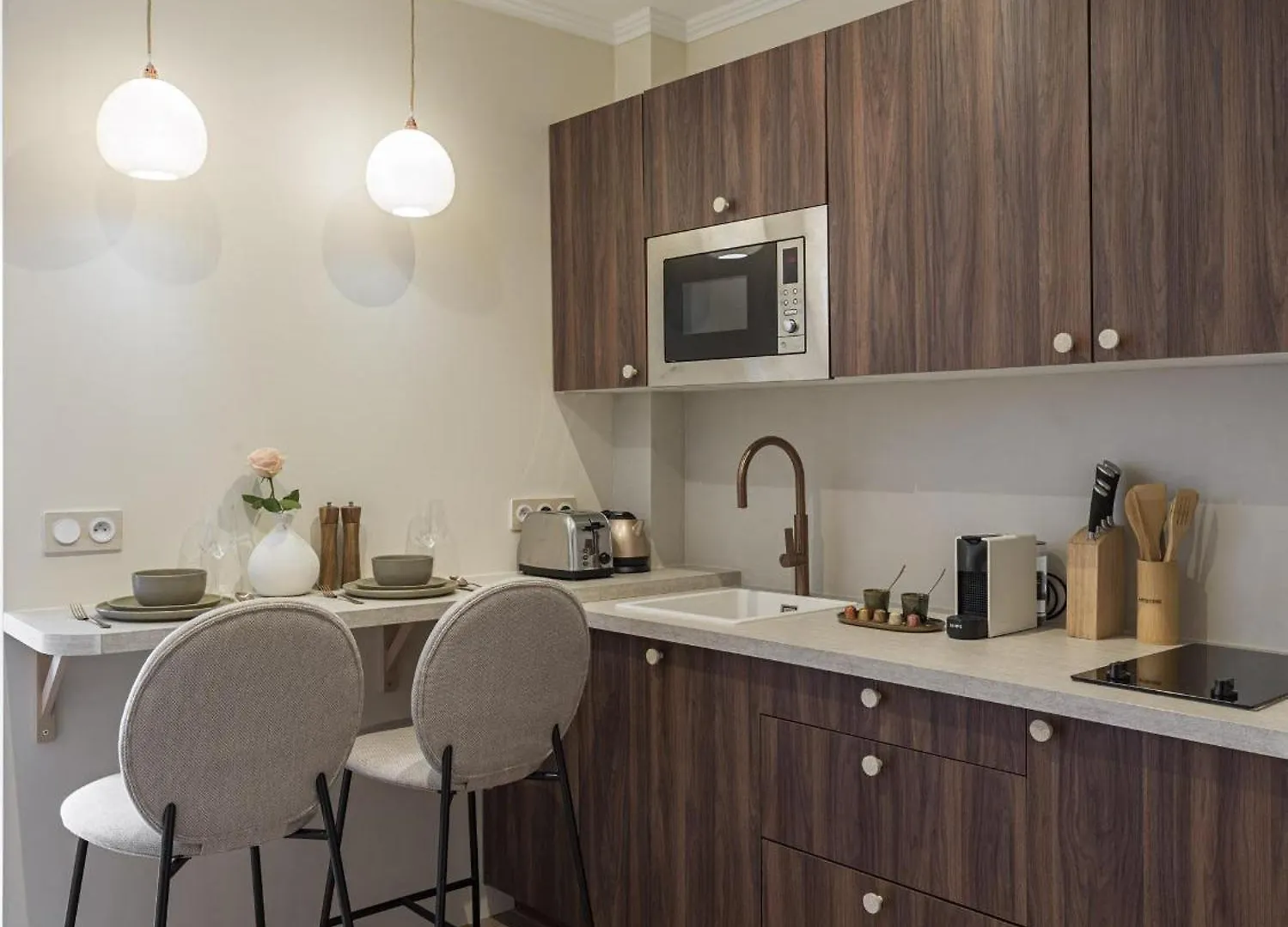 Apartment Ms Champs Elysees Avenue Paris France